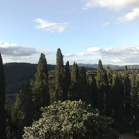 Alojamento de Acomodação e Pequeno-almoço Nel Cassero 3*